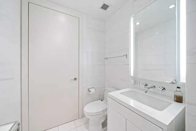 $6,695,000 | 1355 1st Avenue, Unit 4 | Lenox Hill