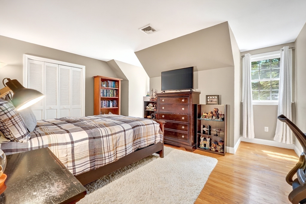 20 Winter Street Medfield, MA 02052 - Photo 21 of 42