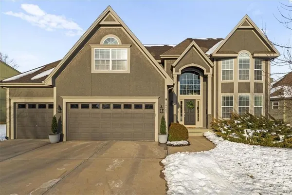 $460,000 | 19402 West 209th Terrace, Spring Hill, KS 66083