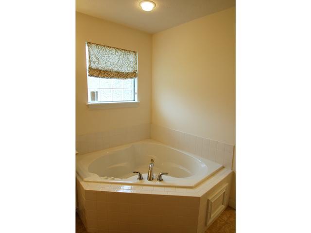 6262 Buck Trail Road Indianapolis, IN 46237 - Photo 18 of 24 Gallery Image 18