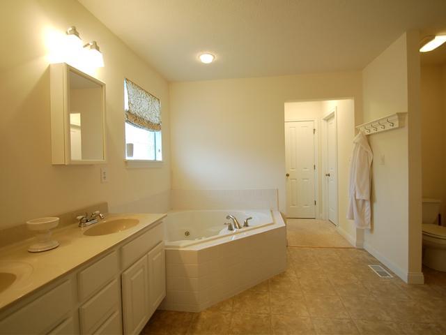 6262 Buck Trail Road Indianapolis, IN 46237 - Photo 8 of 24 Gallery Image 8