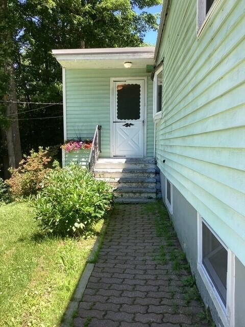 132 Apple Road Lewiston, ME 04240 - Photo 2 of 24 c