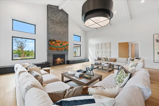 $8,223,000 | 9070 Chelshire Estates Court, Granite Bay, CA 95746