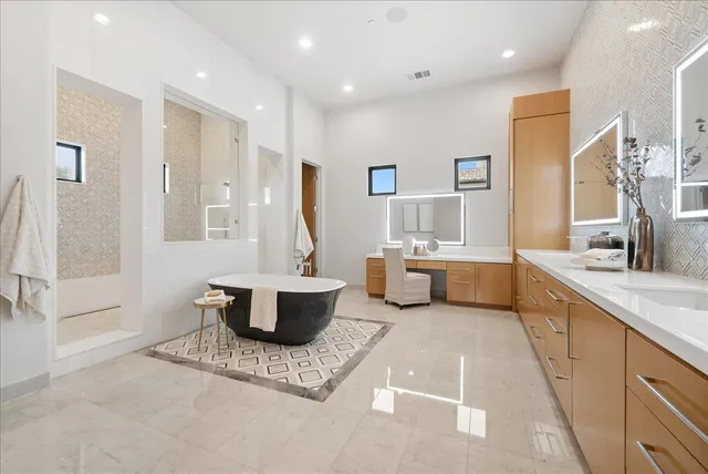 $8,223,000 | 9070 Chelshire Estates Court, Granite Bay, CA 95746