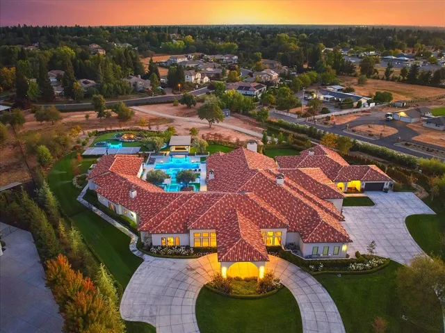 $8,223,000 | 9070 Chelshire Estates Court, Granite Bay, CA 95746