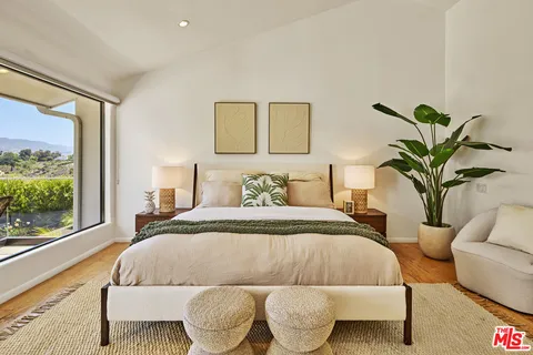 $5,600,000 | 29417 Bluewater Road, Malibu, CA 90265