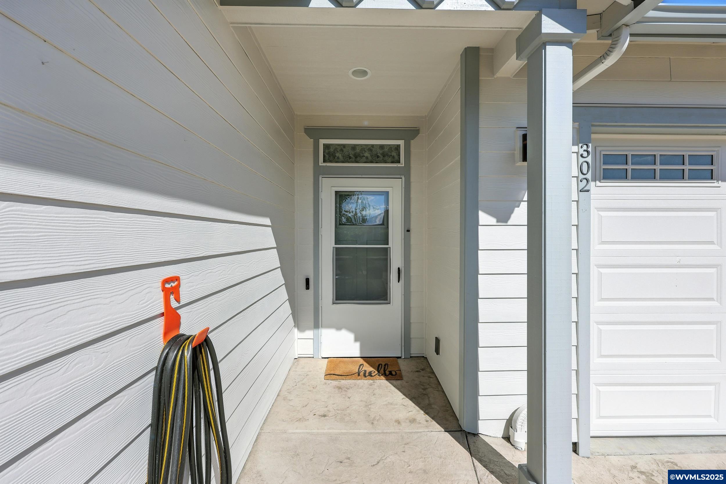 302 Southwest Applegate Trail Drive Dallas, OR 97338 - Photo 7 of 37 Gallery Image 7
