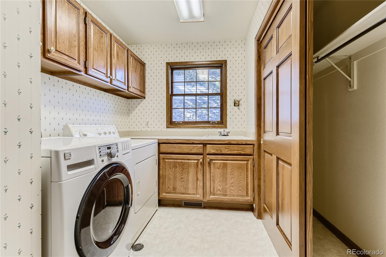 16 Roder Gate Lane Castle Pines, CO 80108 - Photo 21 of 35 Gallery Image 21