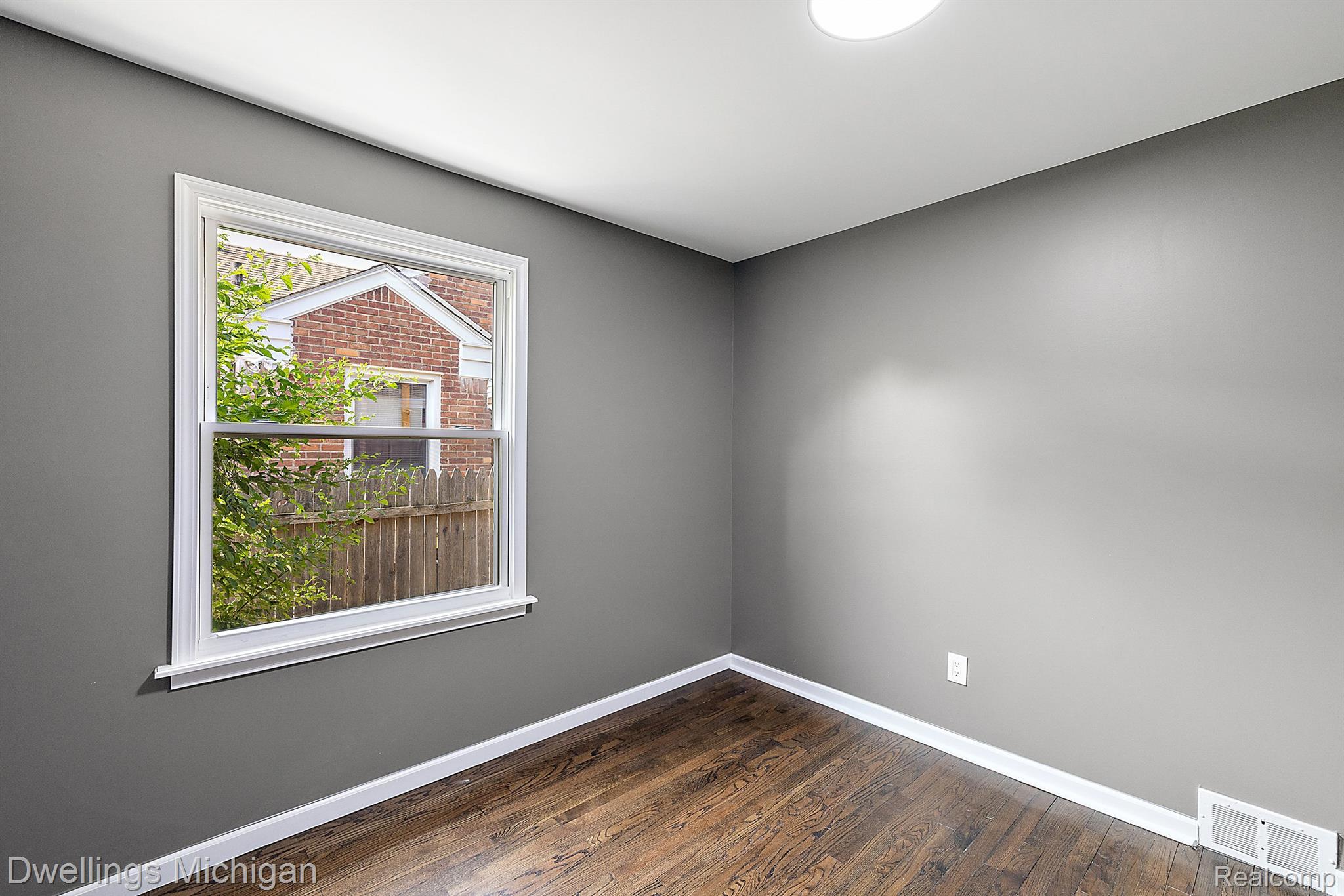 18538 Edinborough Road Detroit, MI 48219 - Photo 12 of 39 Gallery Image 12