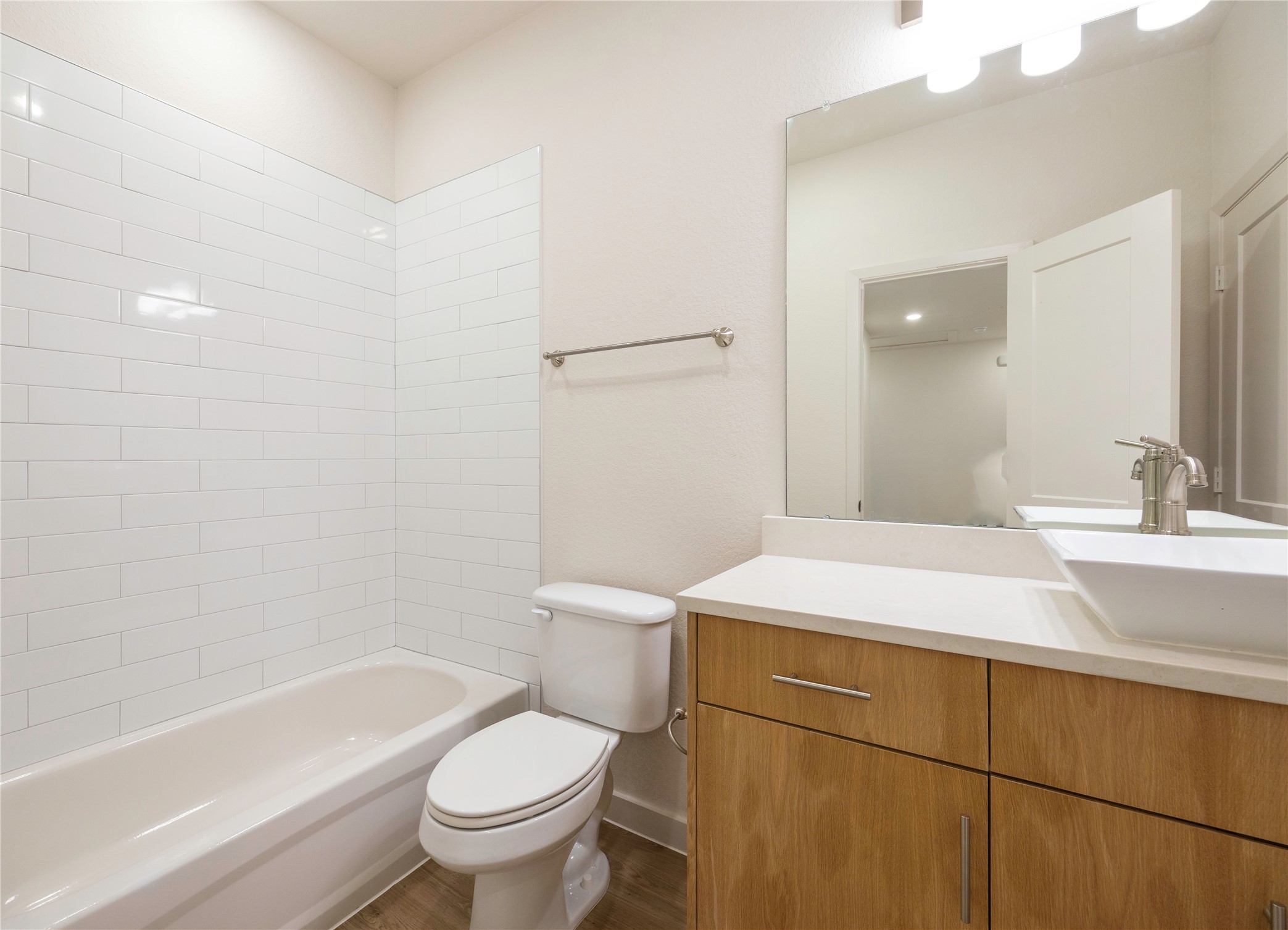 2511 Appian Way New Caney, TX 77357 - Photo 27 of 34 Secondary bathroom