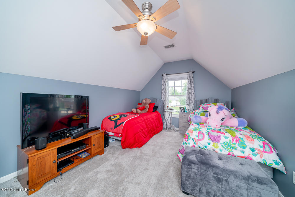 8006 Kellerman Road Louisville, KY 40219 - Photo 48 of 64 47. 2nd Floor Bedroom 3 (2 closets not s