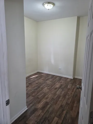 $1,250 | 1133 East 81st Street, Unit 2R, Chicago, IL 60619