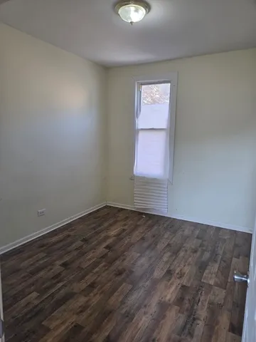 $1,250 | 1133 East 81st Street, Unit 2R, Chicago, IL 60619