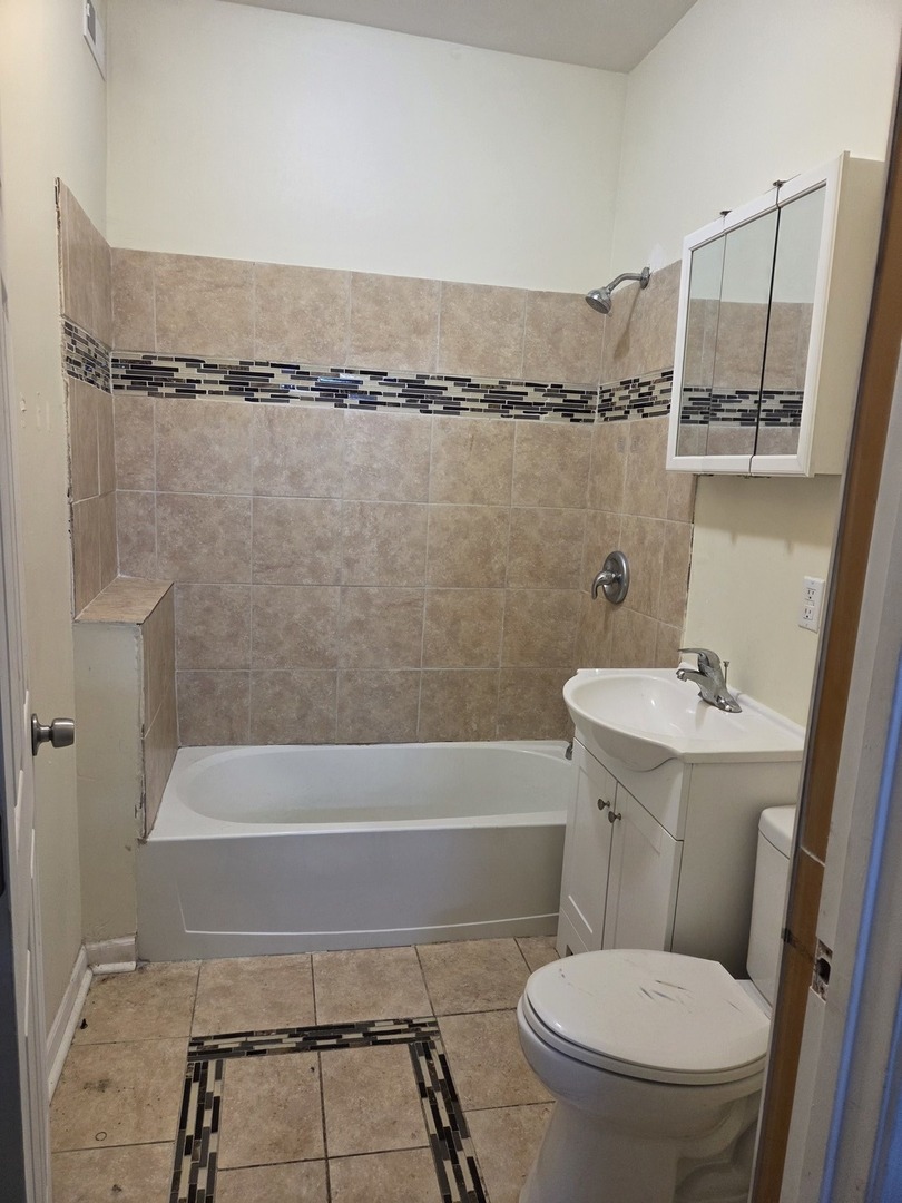 1133 East 81st Street, Unit 2R Chicago, IL 60619 - Photo 5 of 5