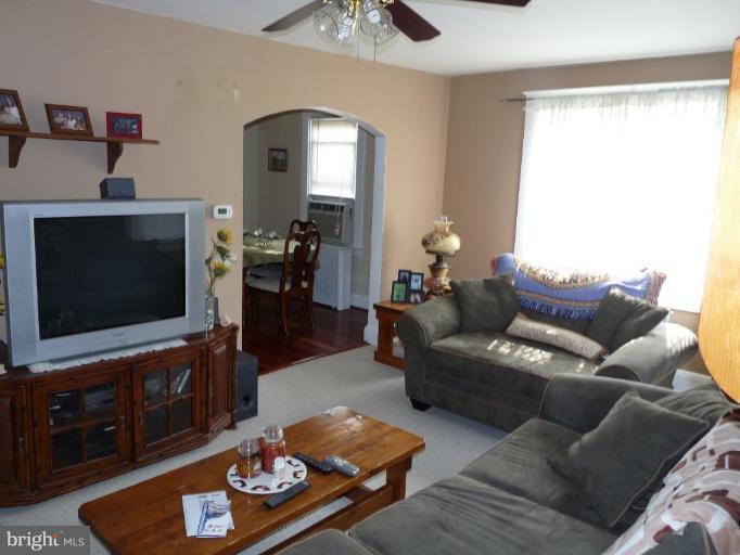 3823 North Point Road Dundalk, MD 21222 - Photo 12 of 18 Living Room #2