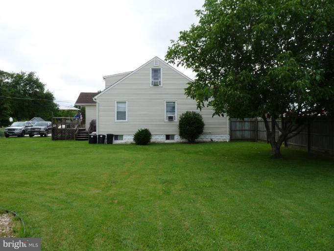 3823 North Point Road Dundalk, MD 21222 - Photo 4 of 18 Exterior #3