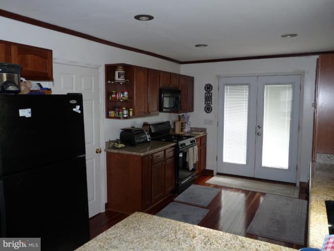 3823 North Point Road Dundalk, MD 21222 - Photo 8 of 18 Kitchen #2