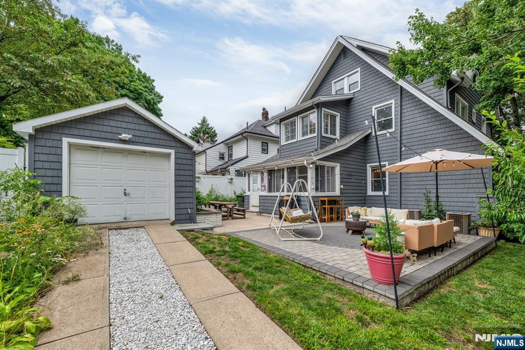 49 Walnut Street Rutherford, NJ 07070 - Photo 49 of 50 Gallery Image 49