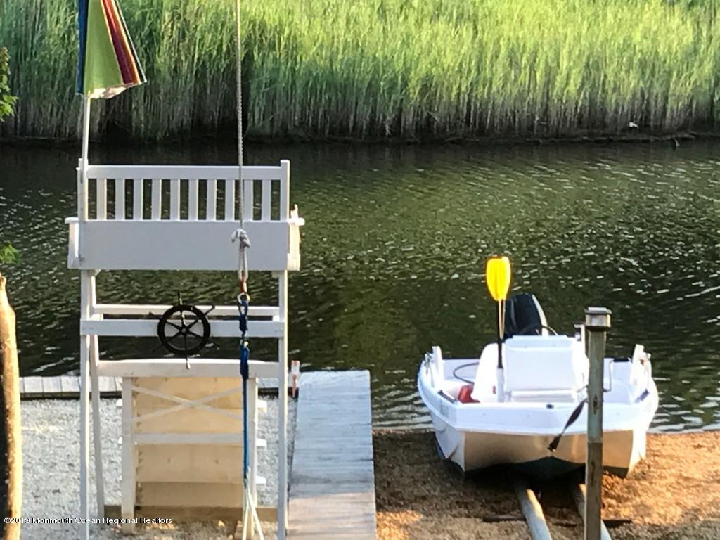 611 Riverside Drive Bayville, NJ 08721 - Photo 7 of 22 a outdoor view with a sitting space