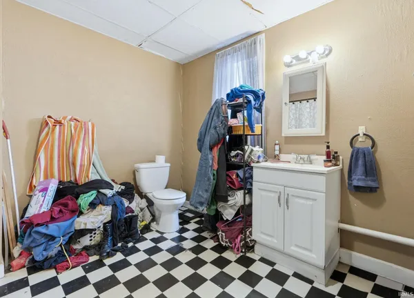 $174,900 | 200 East King Street, Garrett, IN 46738