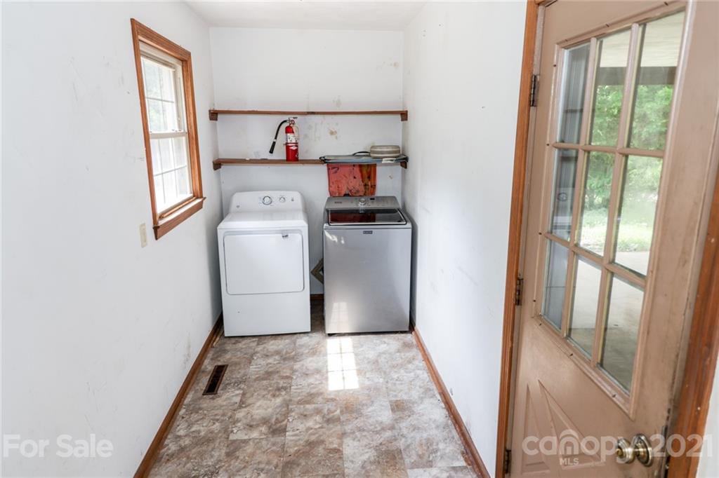 790 Chigger Ridge Road Taylorsville, NC 28681 - Photo 12 of 34 Gallery Image 12