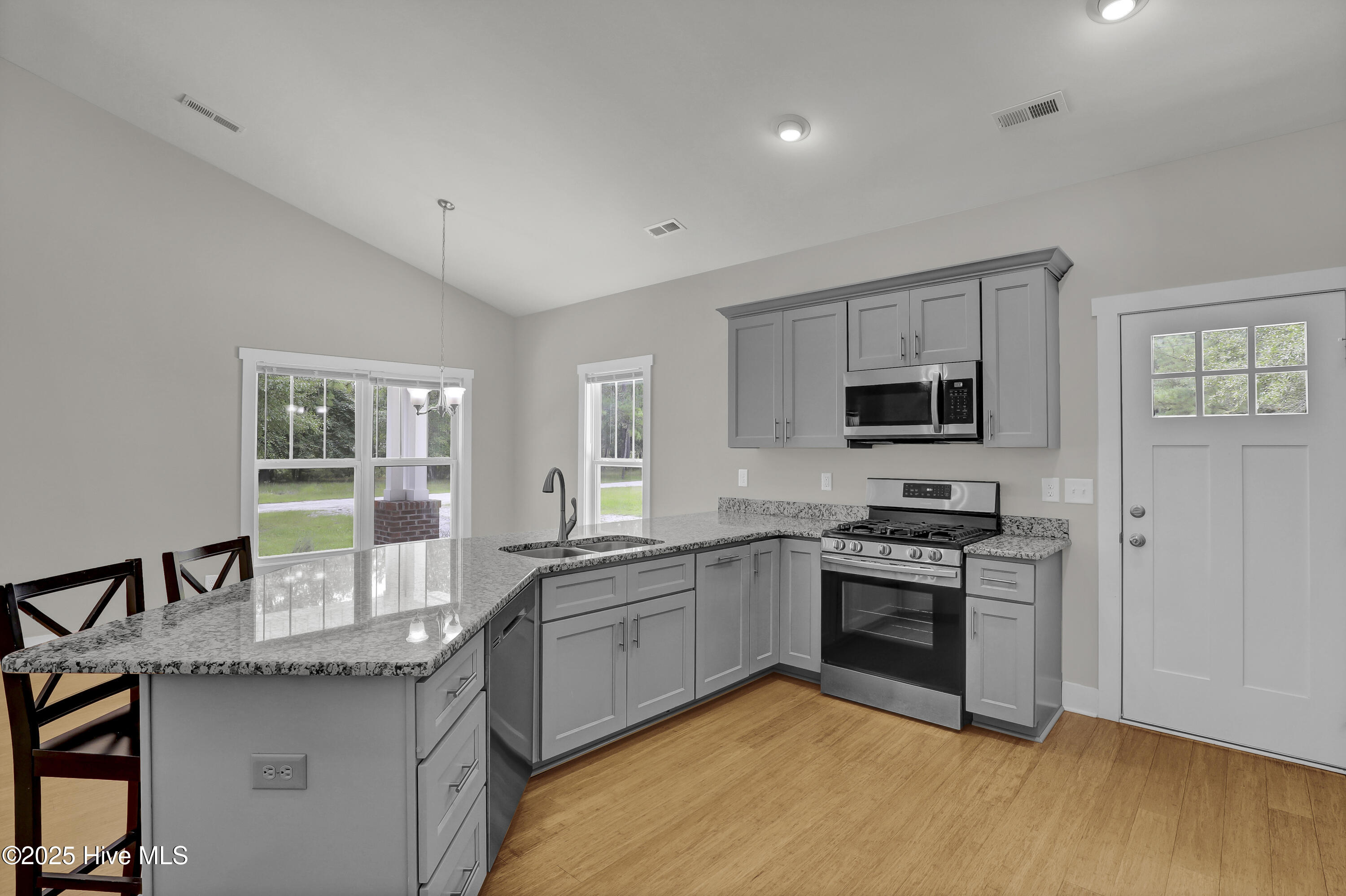 185 Van Riggs Road Hubert, NC 28539 - Photo 13 of 30 6G8A5157
