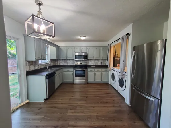 $1,745 | 150 Cora Street, Portland, TN 37148