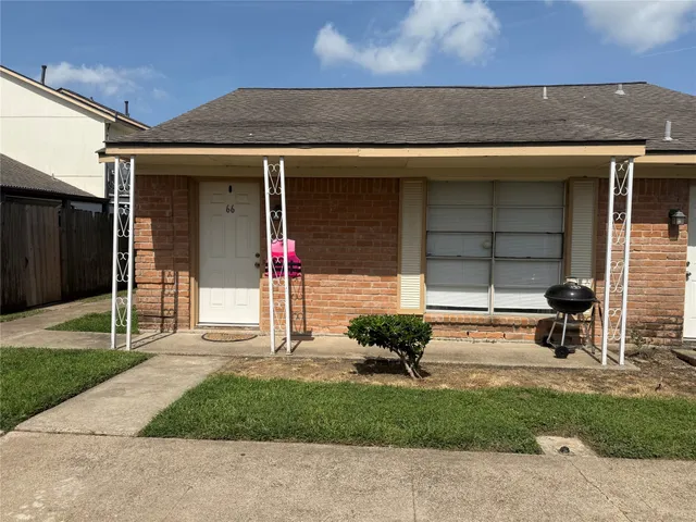 a view of a house with a outdoor space