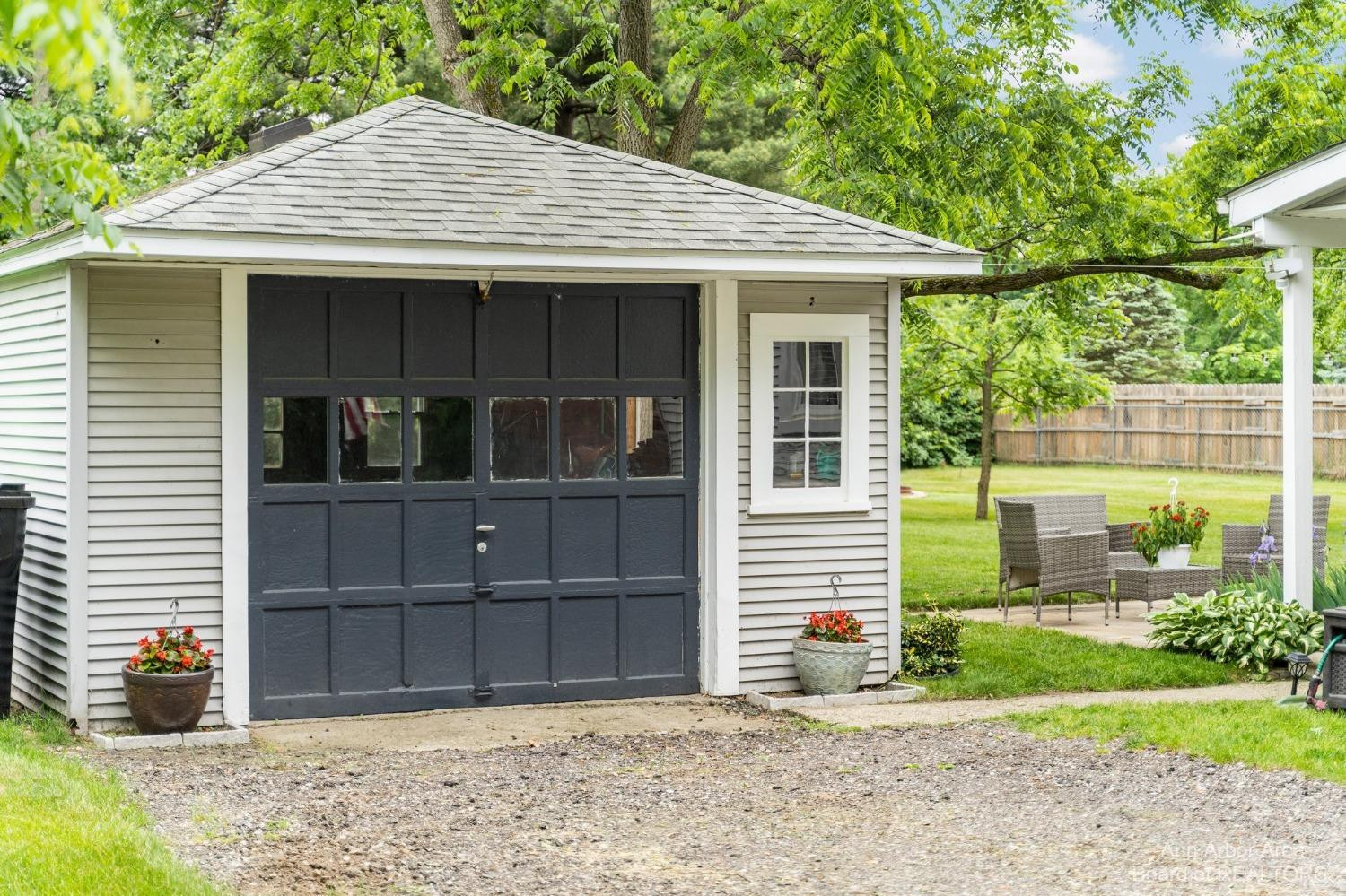 2141 Norton Road Howell, MI 48843 - Photo 34 of 41 Photo 34
