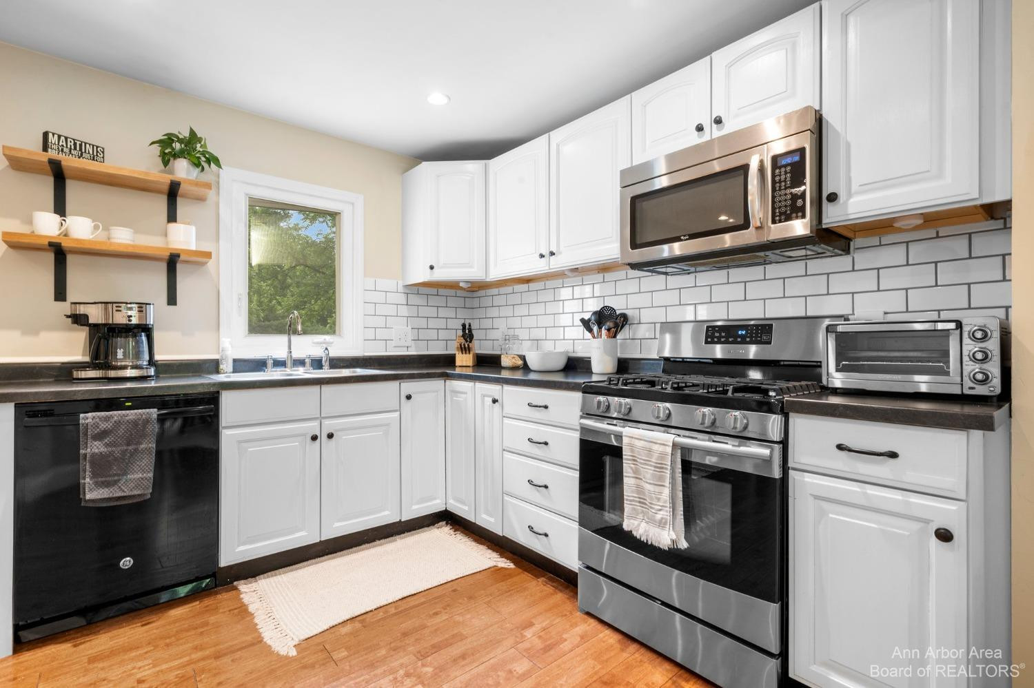 2141 Norton Road Howell, MI 48843 - Photo 4 of 41 Photo 4