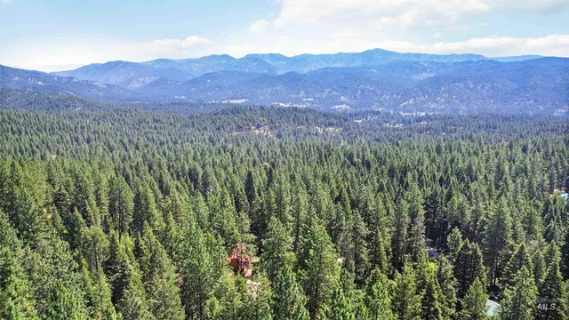 $444,900 | 36 Elk Run Drive, Garden Valley, ID 83622