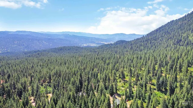 $444,900 | 36 Elk Run Drive, Garden Valley, ID 83622