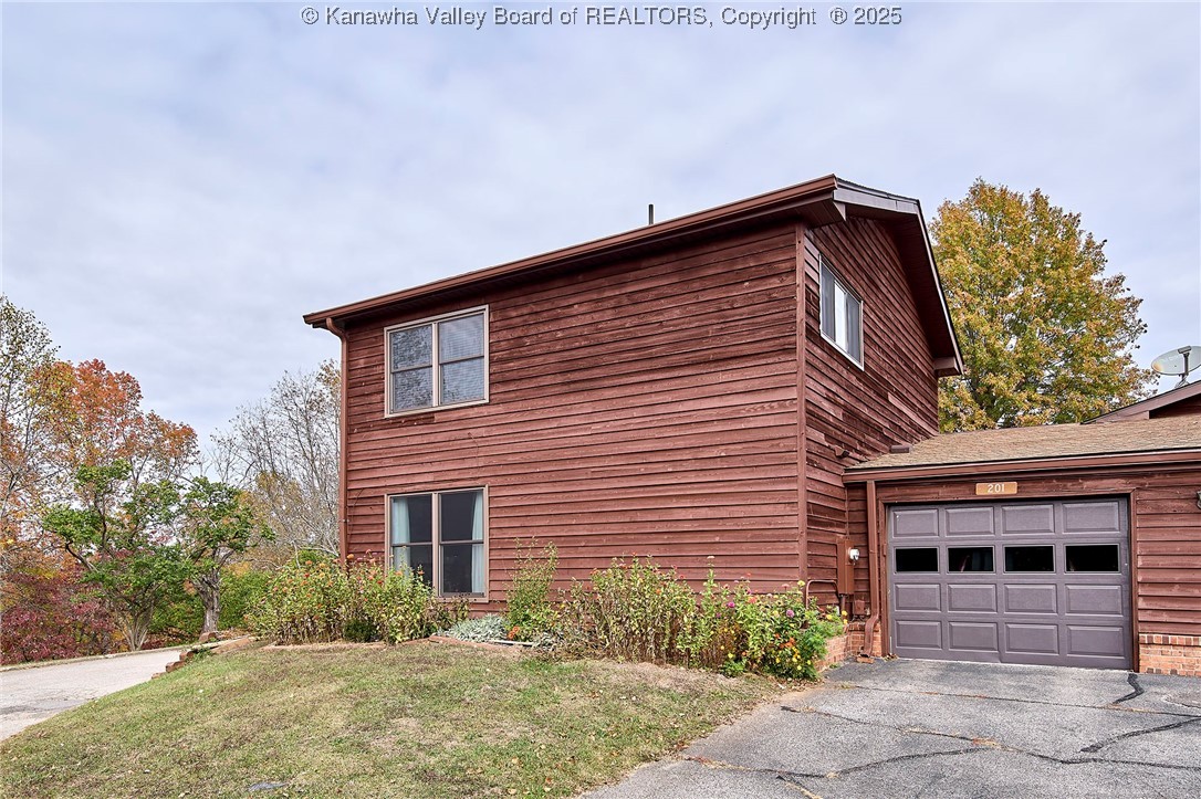 201 Powderhorn Road Charleston, WV 25314 - Photo 2 of 46 Gallery Image 2