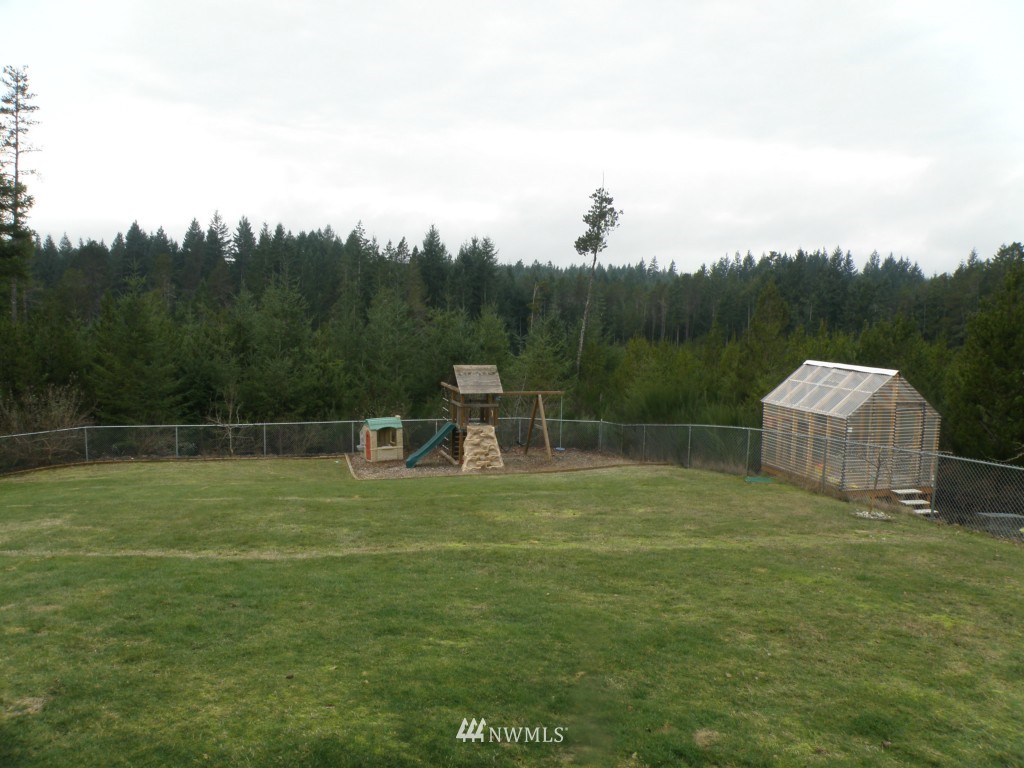 6242 Southwest Cliff Ridge Way Port Orchard, WA 98367 - Photo 4 of 15 Gallery Image 4