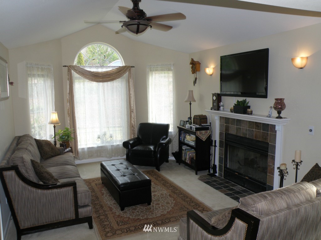 6242 Southwest Cliff Ridge Way Port Orchard, WA 98367 - Photo 5 of 15 Gallery Image 5