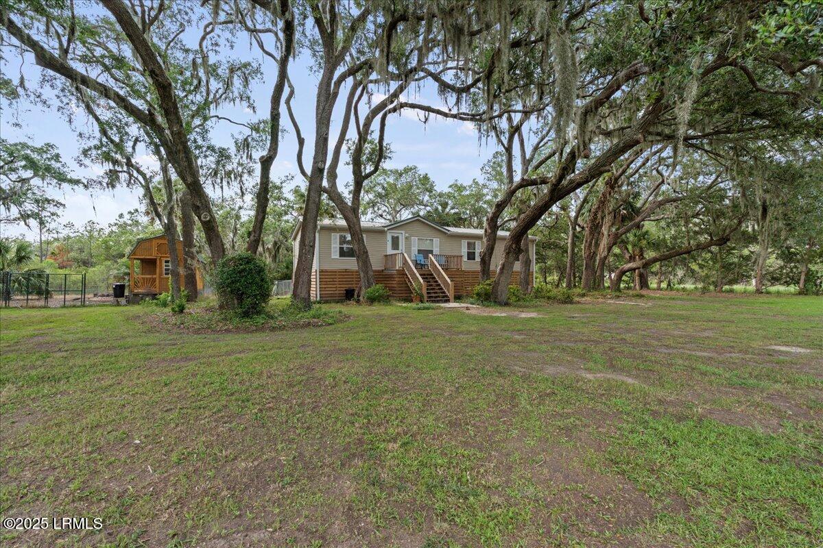 4 View Point Circle St. Helena Island, SC 29920 - Photo 3 of 36 03-DSC00586