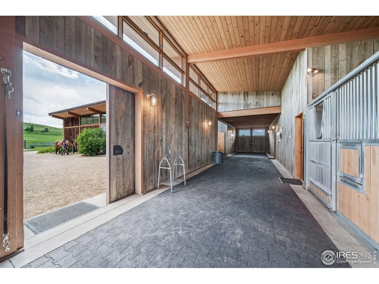 1355 South Cherryvale Road Boulder, CO 80303 - Photo 27 of 40 a view interior of a house