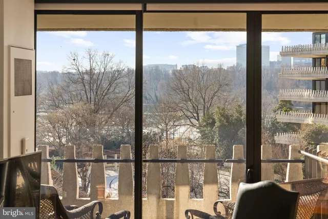 $995,000 | 700 New Hampshire Avenue Northwest, Unit 519, Washington, DC 20037