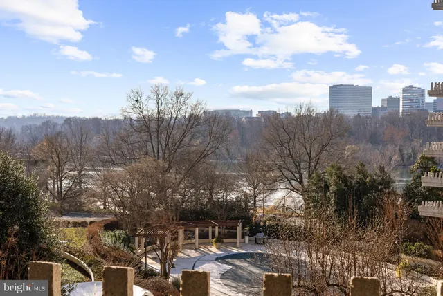 $995,000 | 700 New Hampshire Avenue Northwest, Unit 519, Washington, DC 20037