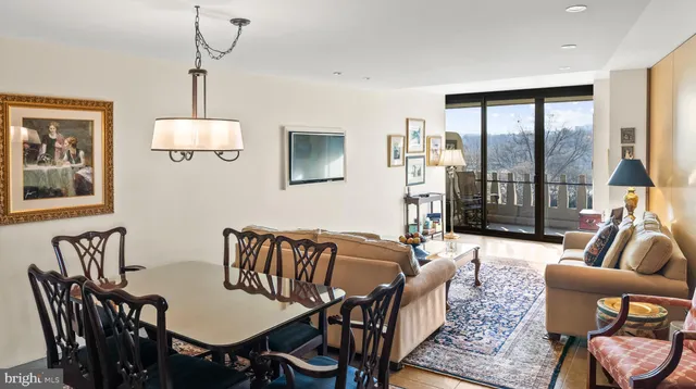 $995,000 | 700 New Hampshire Avenue Northwest, Unit 519, Washington, DC 20037