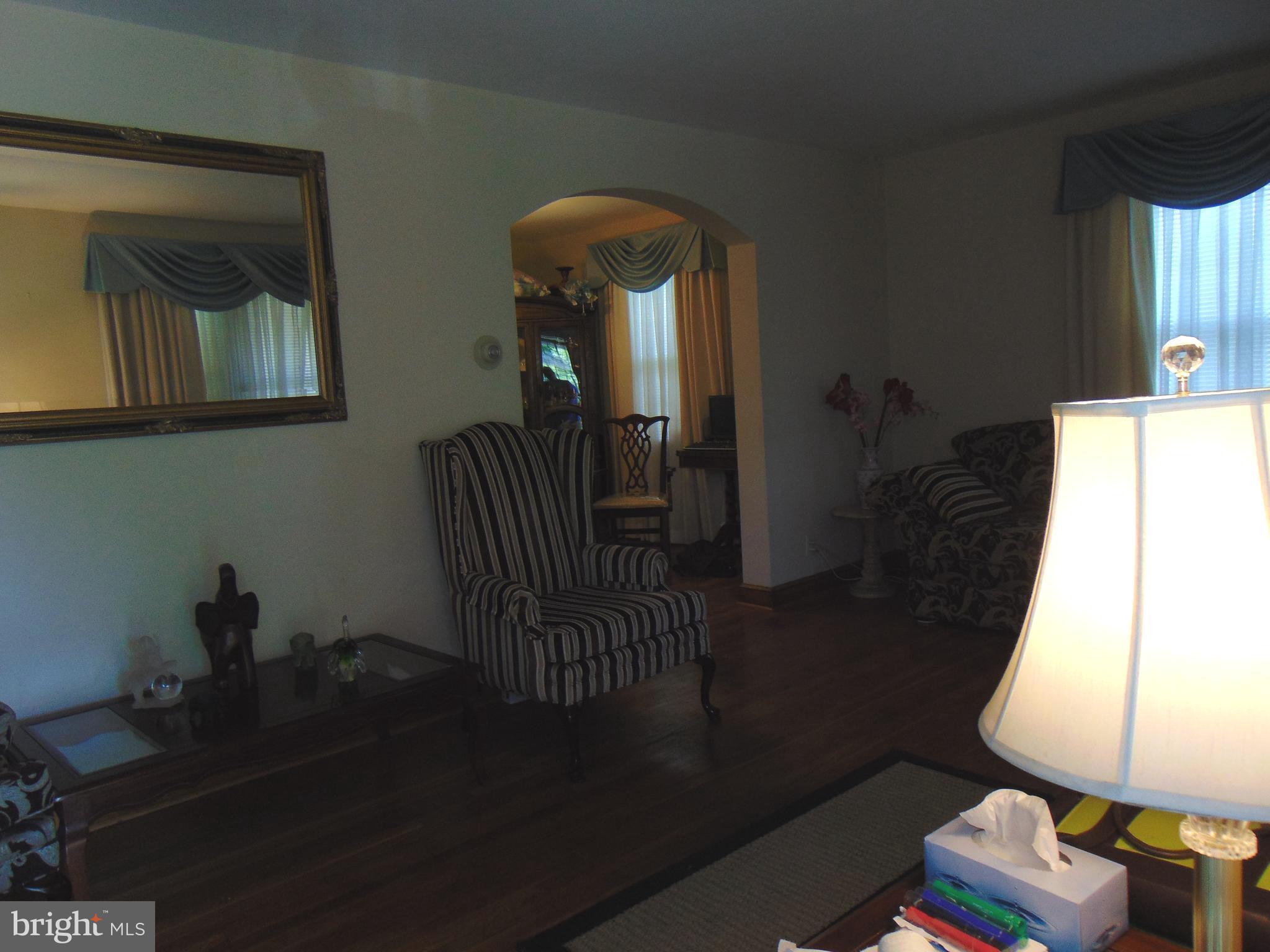 1913 R Street Southeast Washington, DC 20020 - Photo 3 of 25 Living Room