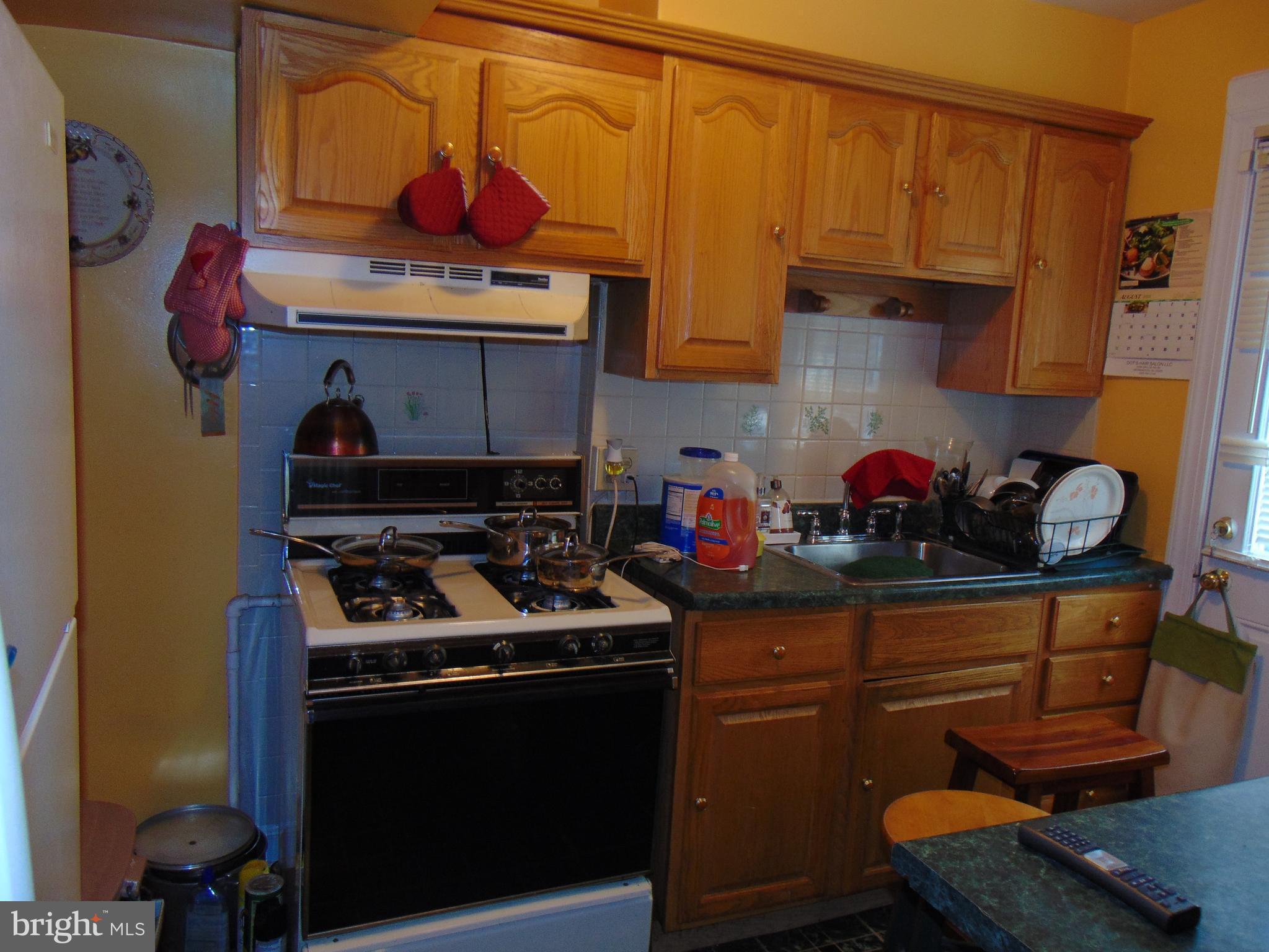1913 R Street Southeast Washington, DC 20020 - Photo 5 of 25 View