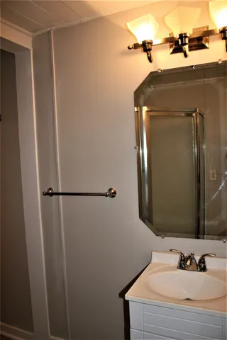 $1,100 | 6622 Church Street, Wallis, TX 77485