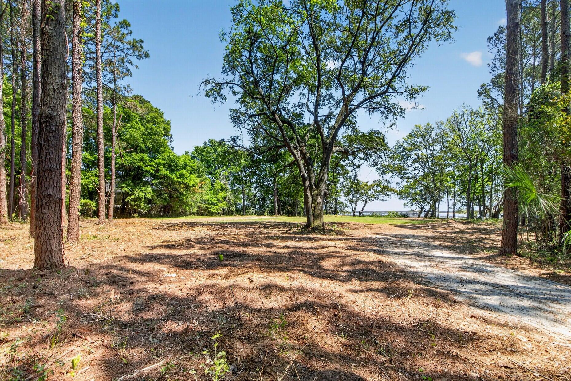 1049 Mainsail Court Awendaw, SC 29429 - Photo 13 of 37
