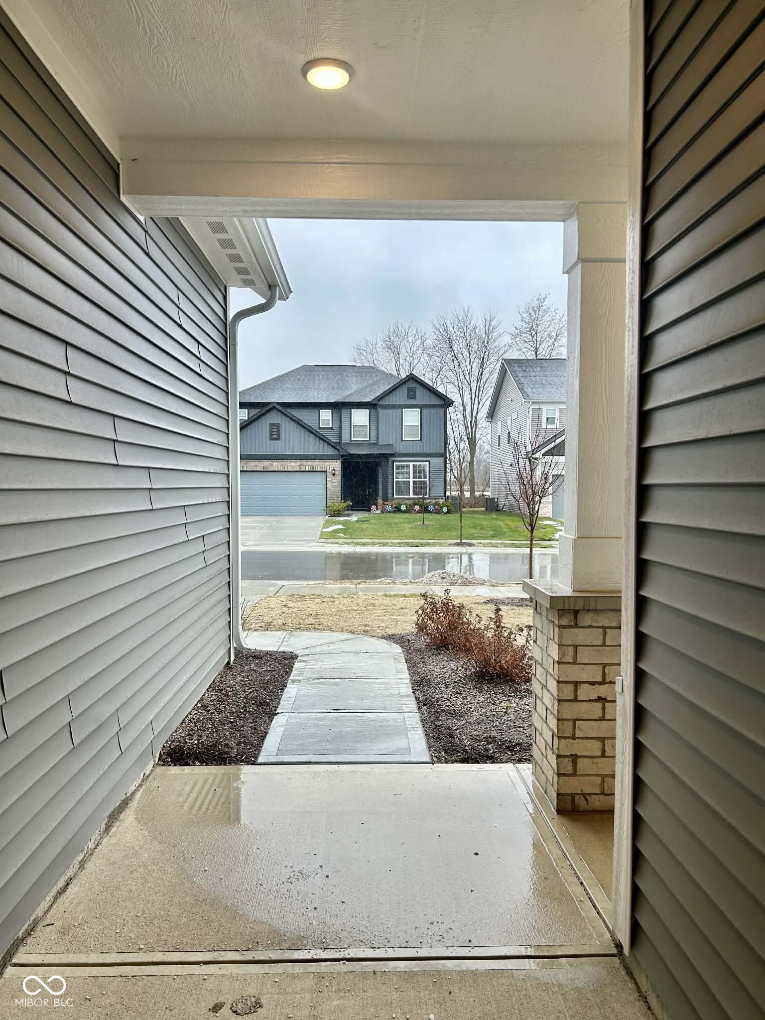 6776 Seabiscuit Road Whitestown, IN 46075 - Photo 2 of 23