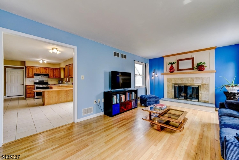 808 Columbus Avenue Raritan, NJ 08869 - Photo 18 of 47