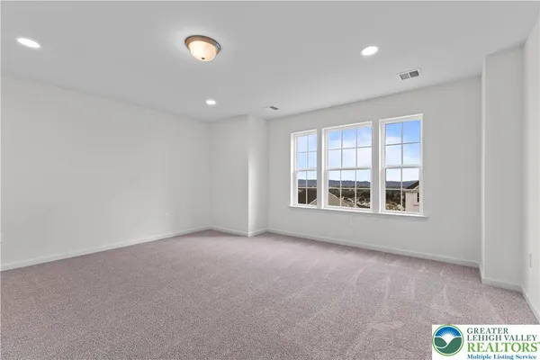 $799,900 | 4929 Farrcroft Drive, Unit 83B, Easton, PA 18040