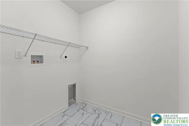 $799,900 | 4929 Farrcroft Drive, Unit 83B, Easton, PA 18040