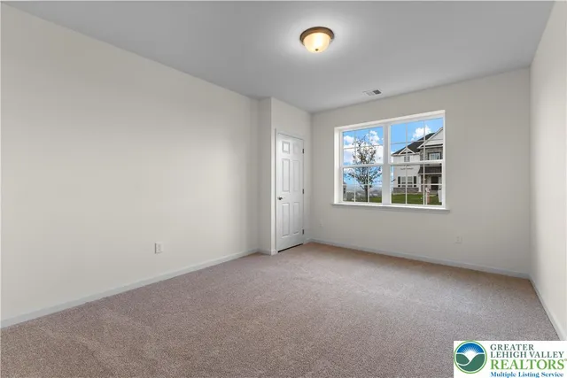 $799,900 | 4929 Farrcroft Drive, Unit 83B, Easton, PA 18040