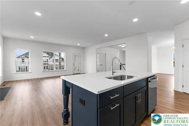 $799,900 | 4929 Farrcroft Drive, Unit 83B, Easton, PA 18040